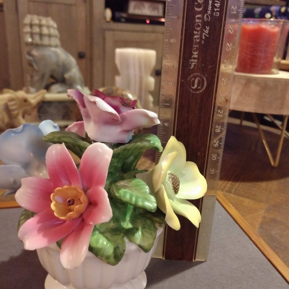 Flower Vase - Picture 7 of 8